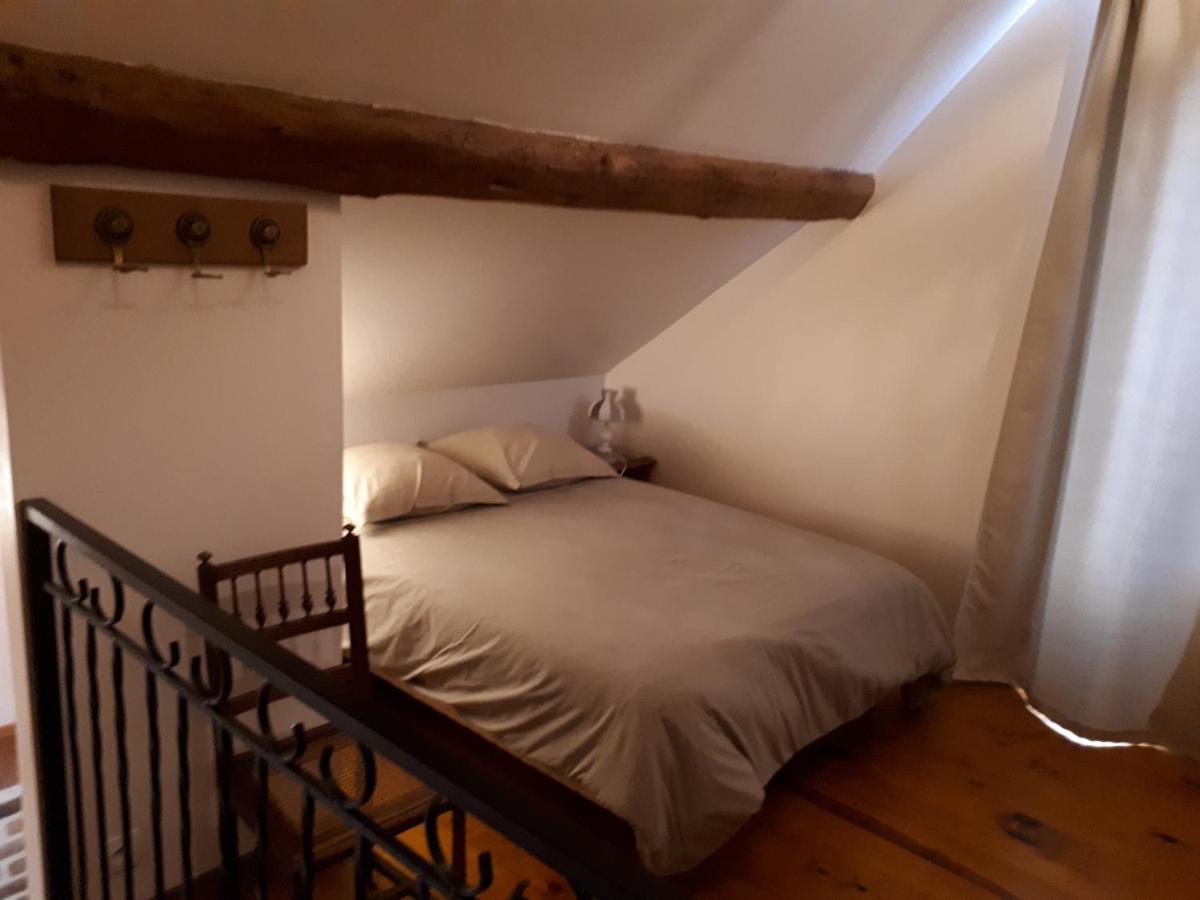 La Grange Des Blins Jouy (Yonne) Exterior foto